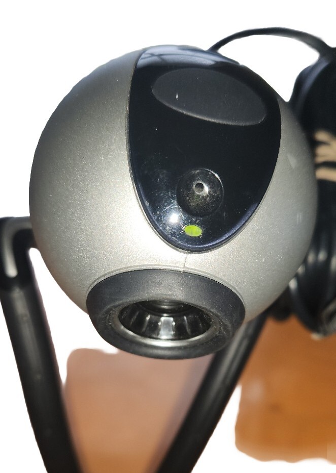 Logitech V-UT16 Quickcam Pro Webcam Tested N231.