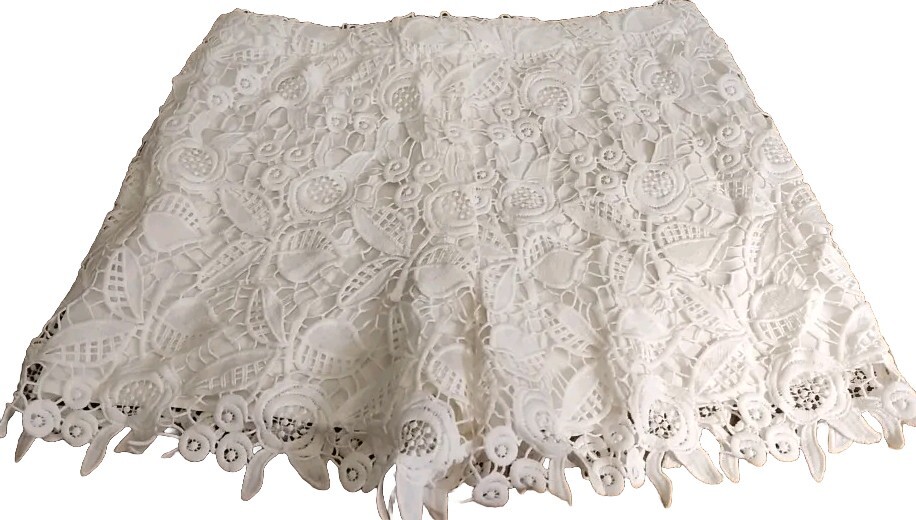 WAYF Womens Knitted Crochet Design Medium Off White Shorts.#134-851.